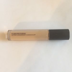 Laura Mercier Concealer // Shade 2W